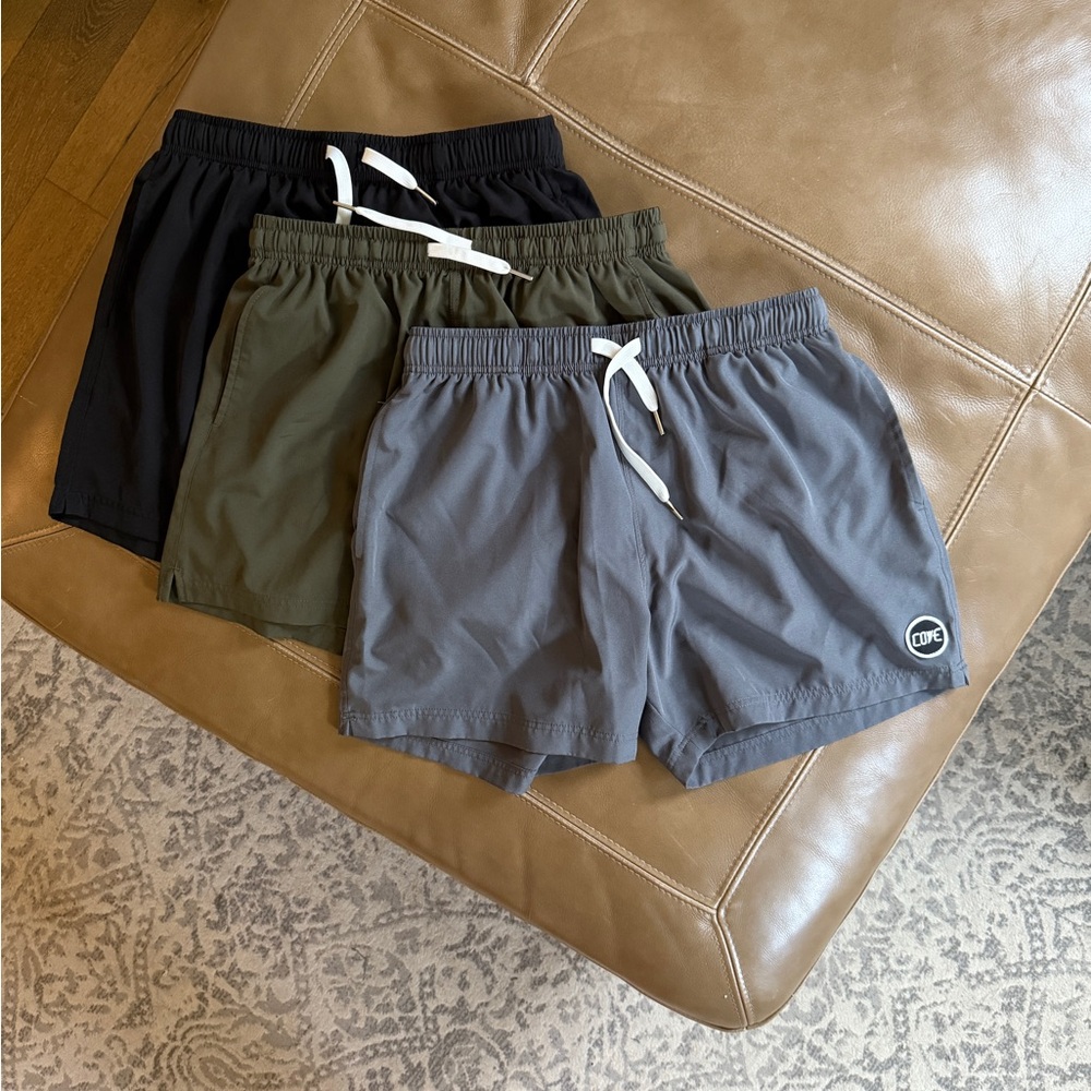 Cove Athletic Shorts Black and Green Lightweight Comfort